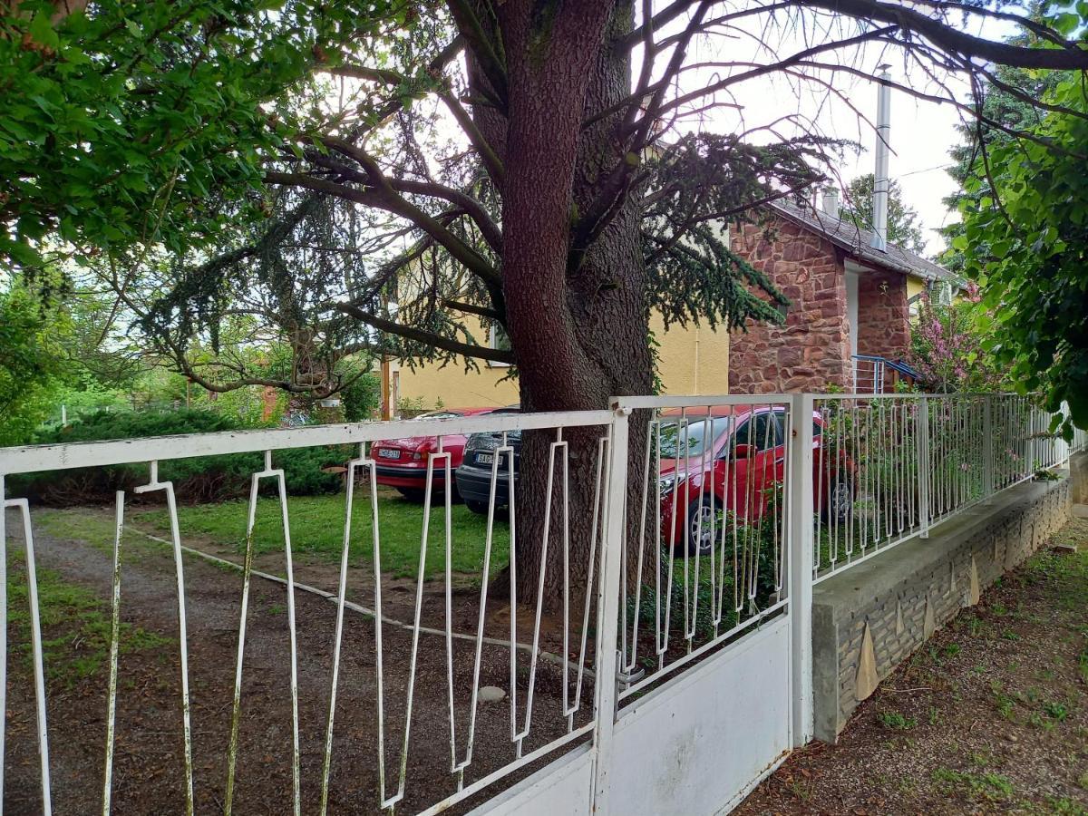 Clara Apartman Keszthely Exteriör bild